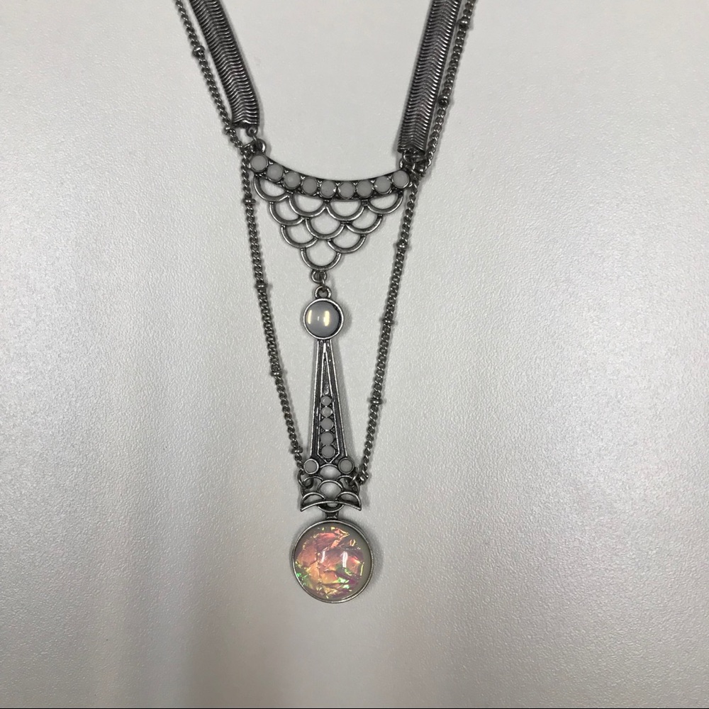 Free people silver and moonstone style necklace